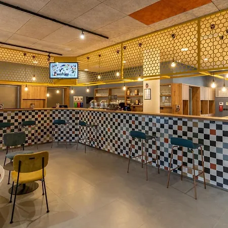 Hotel Meininger Centre La Joliette Marseille