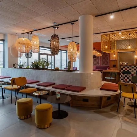 호텔 Meininger Centre La Joliette *
